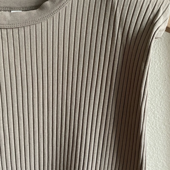 KOTN Ribbed Power Tank - NWOT - Picture 5 of 10